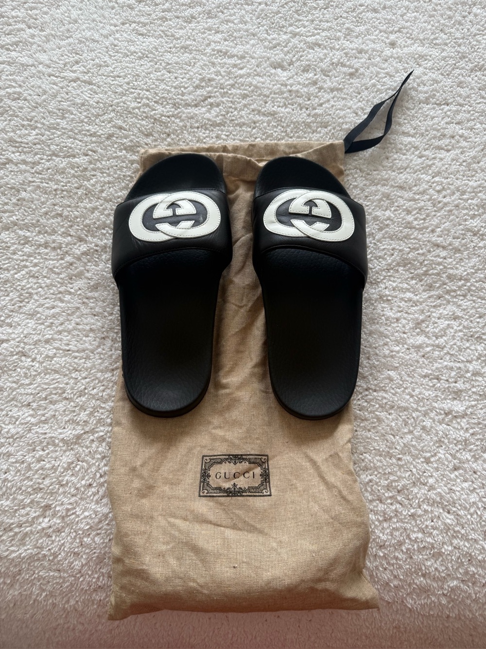Gucci Pursuit Logo Slide Sandal
